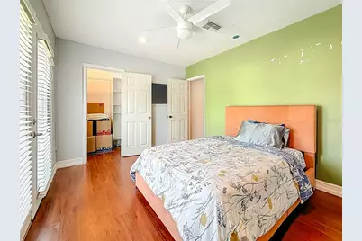 2372 18th Avenue SW, Largo, FL 33774 - Photo 48