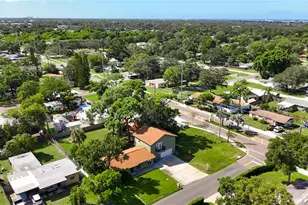 2372 18th Ave SW, Largo, FL 33774 - Photo 2