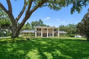 1681 Long Bow Ln, Clearwater, FL 33764 - Photo 2