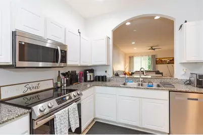 18136 Nassau Point Drive, Tampa, FL 33647 - Photo 10