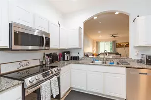 18136 Nassau Point Dr, Tampa, FL 33647 - Photo 10