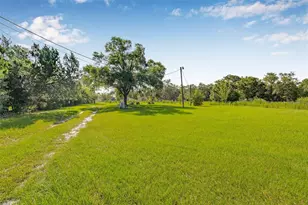 8843 Kenton Rd, Wesley Chapel, FL 33545 - Photo 28