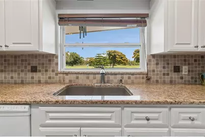 2110 Fairway Avenue S, Saint Petersburg, FL 33712 - Photo 16