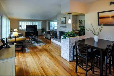 2110 Fairway Avenue S, Saint Petersburg, FL 33712 - Photo 4