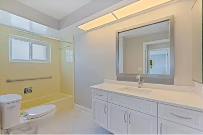 11055 7th Street E, Treasure Island, FL 33706 - Photo 22