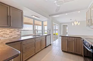 11055 7th St E, Treasure Island, FL 33706 - Photo 12