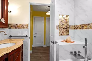 5501 Highland St S, Saint Petersburg, FL 33705 - Photo 32