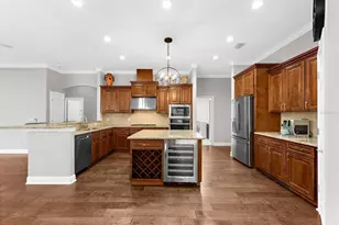 761 Winslow Park Blvd, Tarpon Springs, FL 34688 - Photo 10