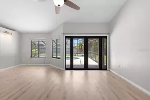 15846 Glenarn Dr, Tampa, FL 33618 - Photo 18