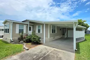 36740 Strand Dr, Zephyrhills, FL 33542 - Photo 2