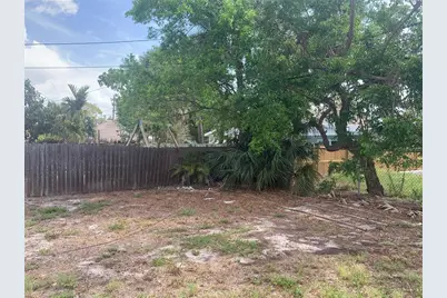 3927 Huntington Street NE, Saint Petersburg, FL 33703 - Photo 6