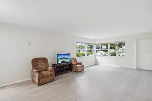 6015 19th St N, Saint Petersburg, FL 33714 - Photo 6