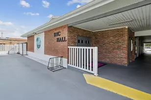 6015 19th St N, Saint Petersburg, FL 33714 - Photo 24