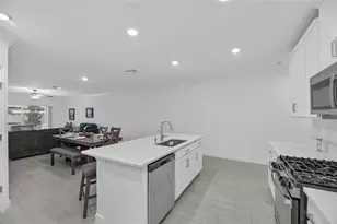 17334 Holly Wl Ave, Wimauma, FL 33598 - Photo 12