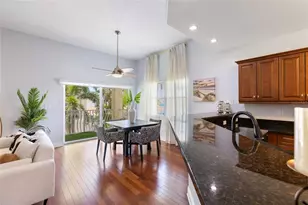 141 175th Ave E, Redington Shores, FL 33708 - Photo 8