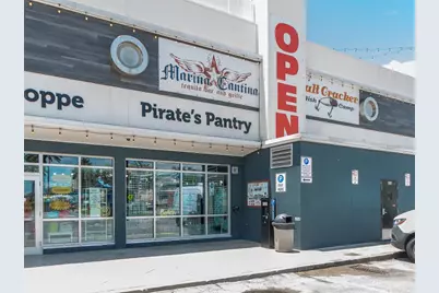 25 Causeway Boulevard #106, Clearwater Beach, FL 33767 - Photo 2