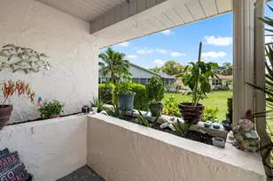 403 Fulham Ct, Sun City Center, FL 33573 - Photo 4