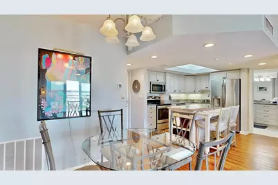 4900 Brittany Drive S #1011, Saint Petersburg, FL 33715 - Photo 10