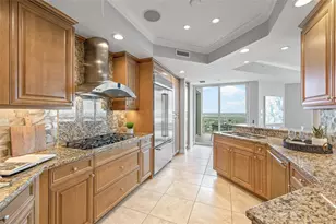 400 Beach Dr NE, Saint Petersburg, FL 33701 - Photo 10