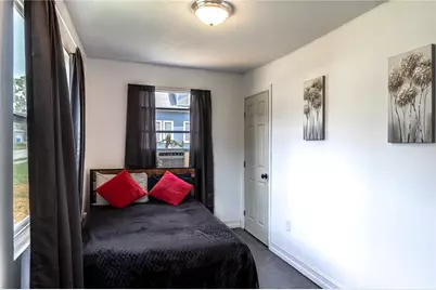 762 30th Avenue, Saint Petersburg, FL 33705 - Photo 4