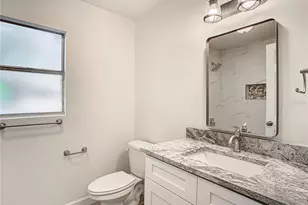 2101 E Ellicott St, Tampa, FL 33610 - Photo 16