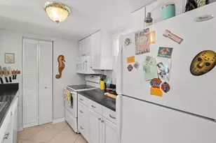 464 N Paula Dr, Dunedin, FL 34698 - Photo 10