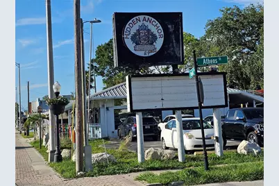 606 N Pinellas Avenue, Tarpon Springs, FL 34689 - Photo 2