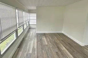 7109 Mt Georgetown Dr NE, Saint Petersburg, FL 33702 - Photo 18