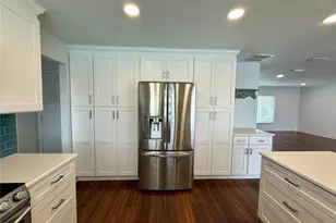 613 Kingston Ct, Apollo Beach, FL 33572 - Photo 8