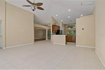 8211 Canyon Creek Way, Tampa, FL 33647 - Photo 12