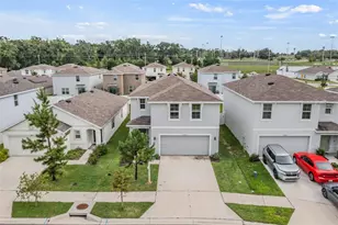 36484 Silver Maize Dr, Dade City, FL 33525 - Photo 2