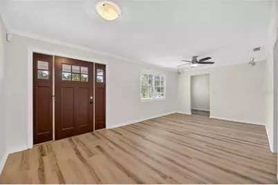 813 W Woodlawn Avenue, Tampa, FL 33603 - Photo 6