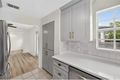 813 W Woodlawn Avenue, Tampa, FL 33603 - Photo 24
