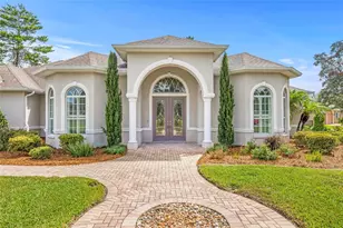 10096 Southern Breeze Ct, Weeki Wachee, FL 34613 - Photo 4