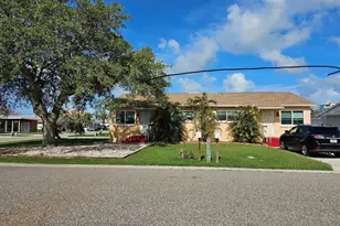 175 174th Terrace Dr E, Redington Shores, FL 33708 - Photo 1