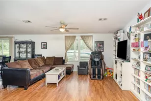 126 Wildlife Trail, Lakeland, FL 33809 - Photo 6