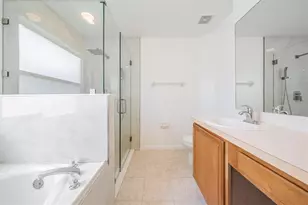 19028 Weatherstone Dr, Tampa, FL 33647 - Photo 18