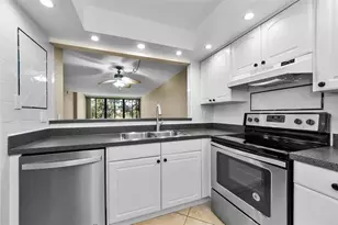 14130 Rosemary Ln, Largo, FL 33774 - Photo 14