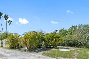 14200 E Parsley Dr, Madeira Beach, FL 33708 - Photo 18