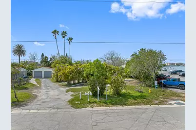 14200 E Parsley Drive, Madeira Beach, FL 33708 - Photo 2