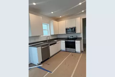 2313 W Spruce Street, Tampa, FL 33607 - Photo 6