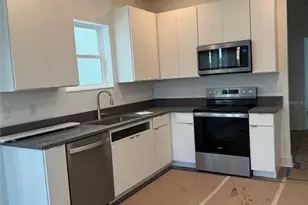 2313 W Spruce St, Tampa, FL 33607 - Photo 6