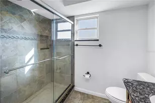 5108 Brittany Dr S, Saint Petersburg, FL 33715 - Photo 32