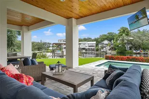 8107 N River Shore Dr, Tampa, FL 33604 - Photo 44