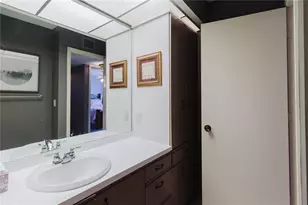 632 Edgewater Dr, Dunedin, FL 34698 - Photo 18