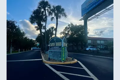 209 Seagull Drive, Tarpon Springs, FL 34689 - Photo 2