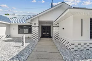 2834 Chancery Ln, Clearwater, FL 33759 - Photo 10