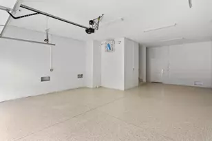 11605 1st St E, Treasure Island, FL 33706 - Photo 10