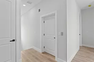 11605 1st St E, Treasure Island, FL 33706 - Photo 32