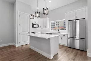 11605 1st St E, Treasure Island, FL 33706 - Photo 14